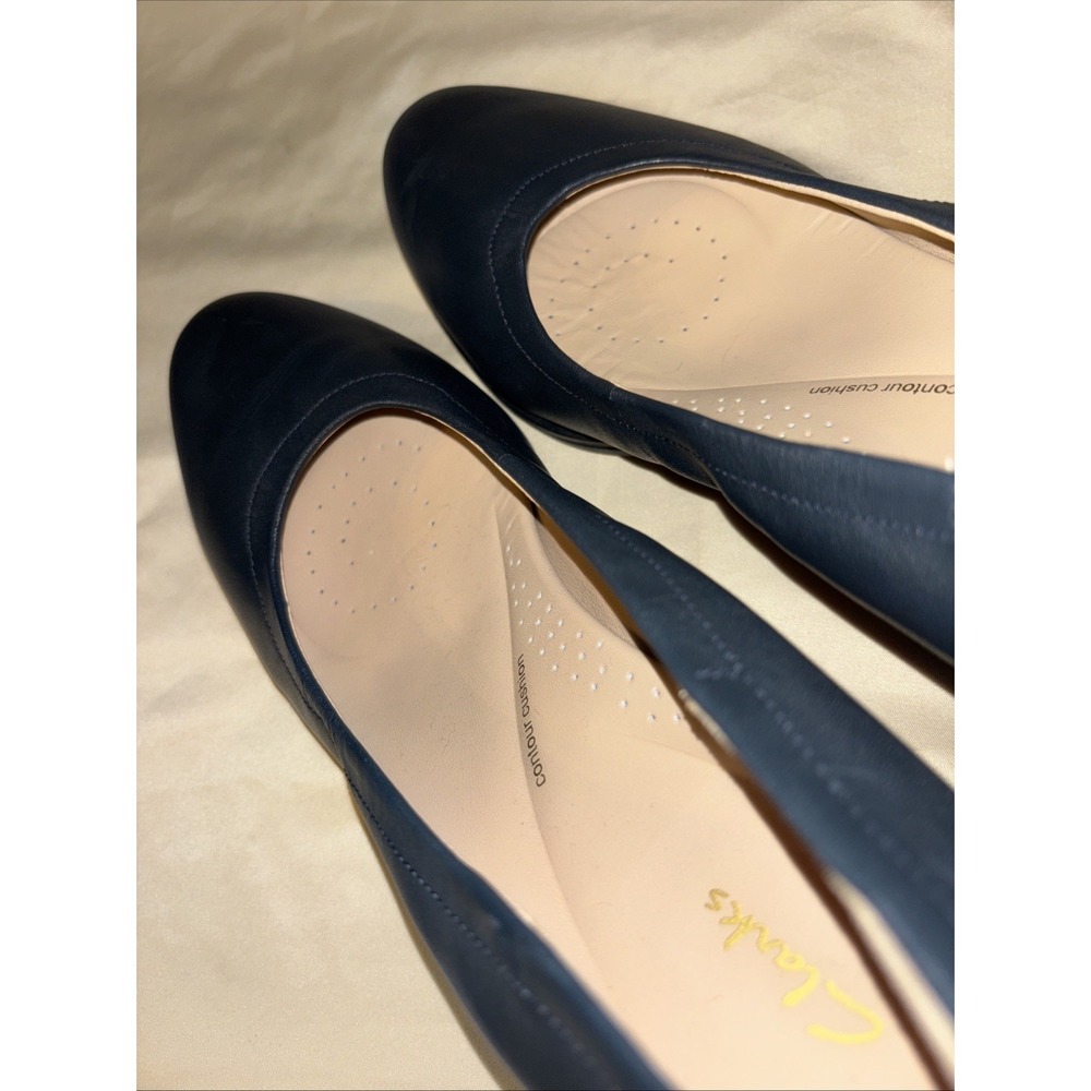 Clarks 10 M Freva 55 Court Pumps Navy Leather Classic Career Block Heels $110 - Picture 12 of 16